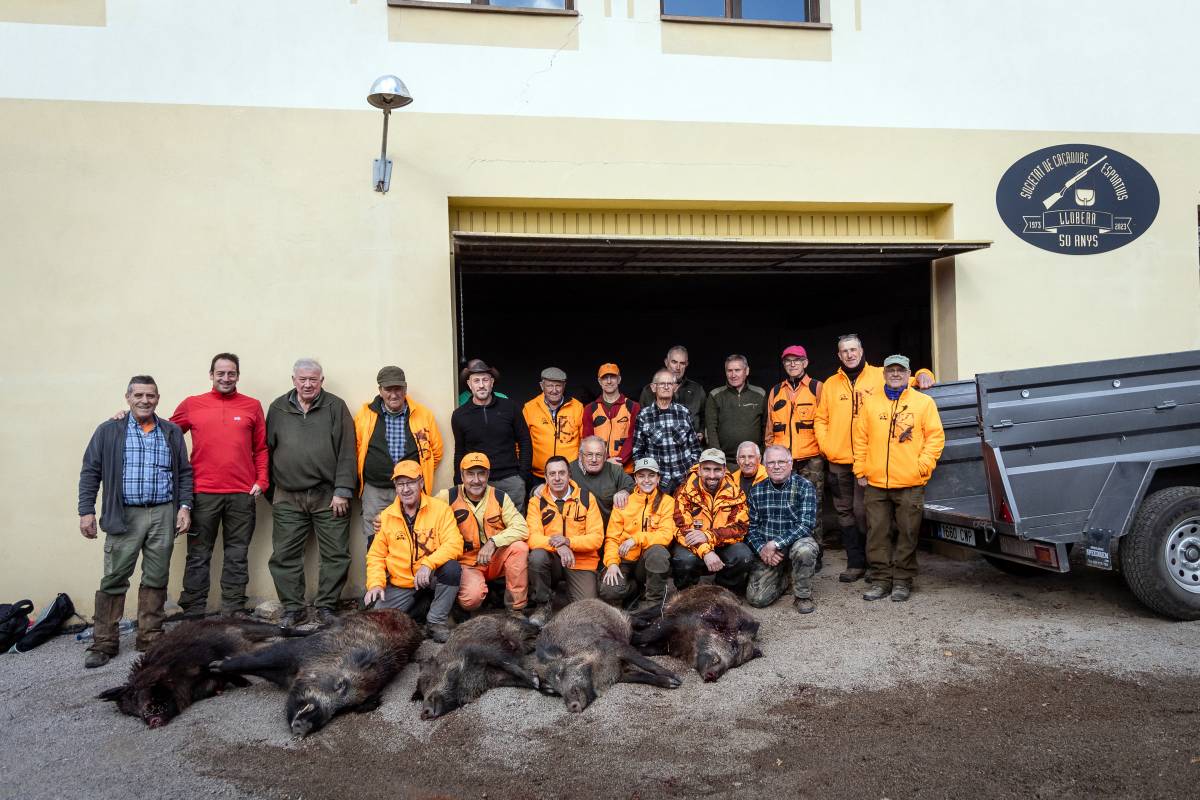 Foto de família en acabar la batuda d'aquest dissabte - Hugo Fernández