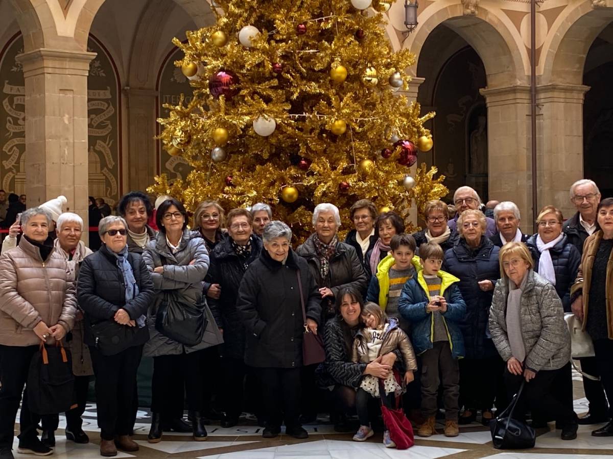 La Coral Estel de Sant Jordi: música i solidaritat a  Montserrat