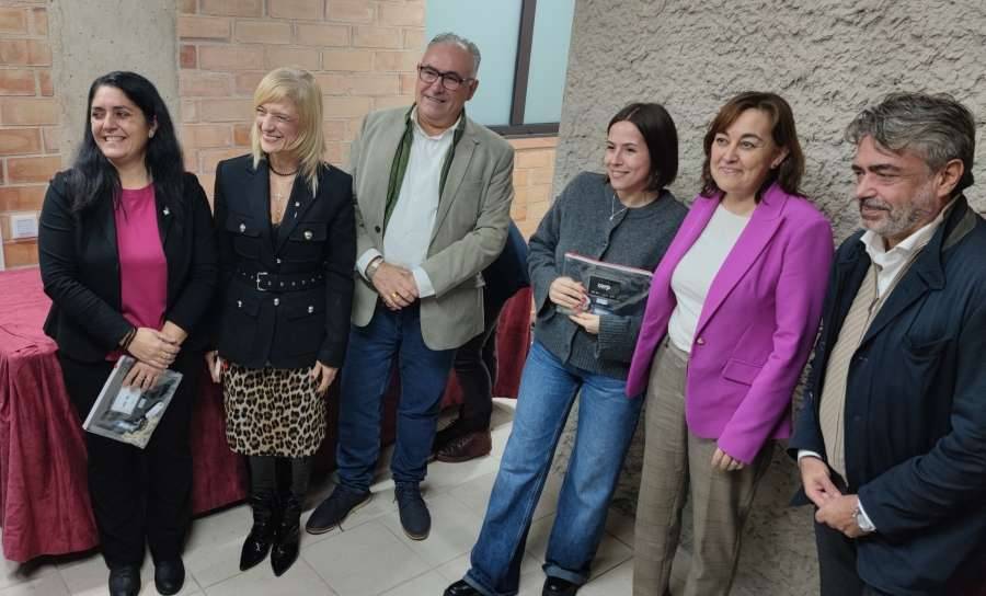 Entreguen les claus d'una quarantena de pisos protegits a Montcada i Reixac