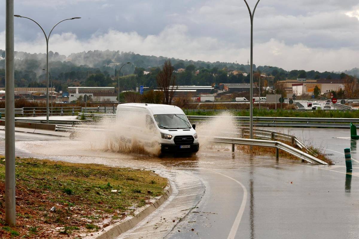 L`aiguat d`aquest dimarts a Sabadell - Juanma Peláez L`aiguat d`aquest dimarts a Sabadell
