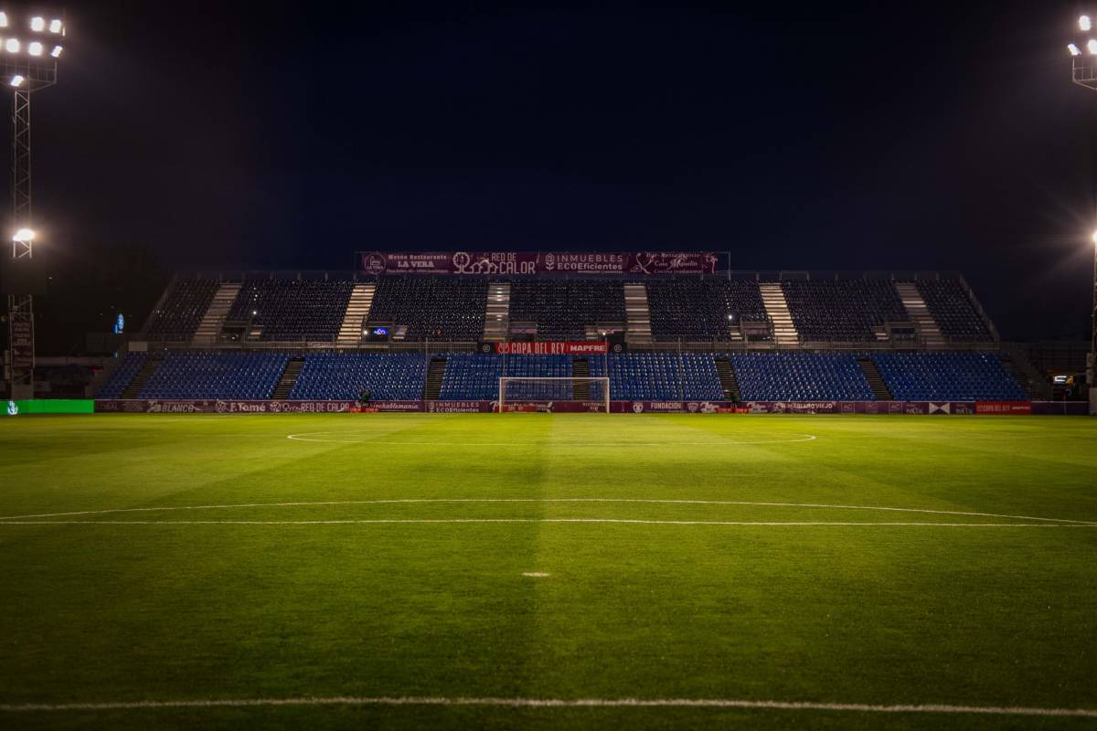 El debut del Barça a la Copa del Rei s'ajorna trenta minuts per motius de seguretat