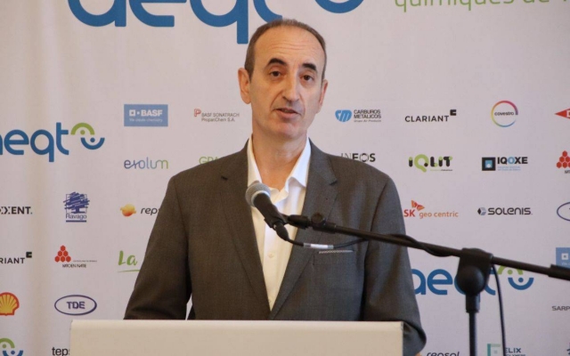 L'AEQT reclama «urgència» al Govern per enllestir el pla de competitivitat del polígon petroquímic de Tarragona