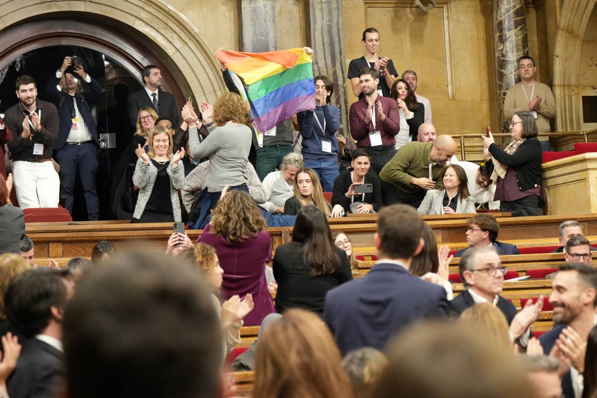 El Parlament aprova la llei d'erradicació de l'LGBTI-fòbia amb el vot en contra de PP, Vox i Aliança