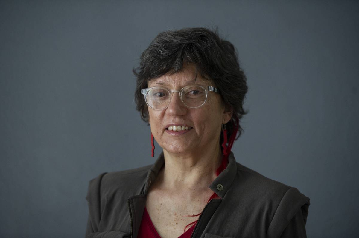 "La gran família", d'Antònia Carré-Pons, nominada al Premi Òmnium a la Millor Novel·la de l'Any