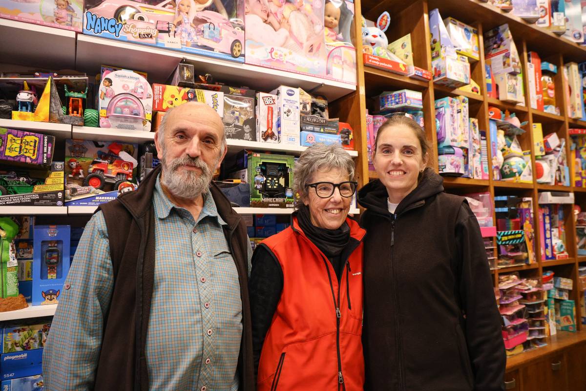 La Montse i el Pepe de l'Stop, 50 anys sent els reis dels regals i les joguines