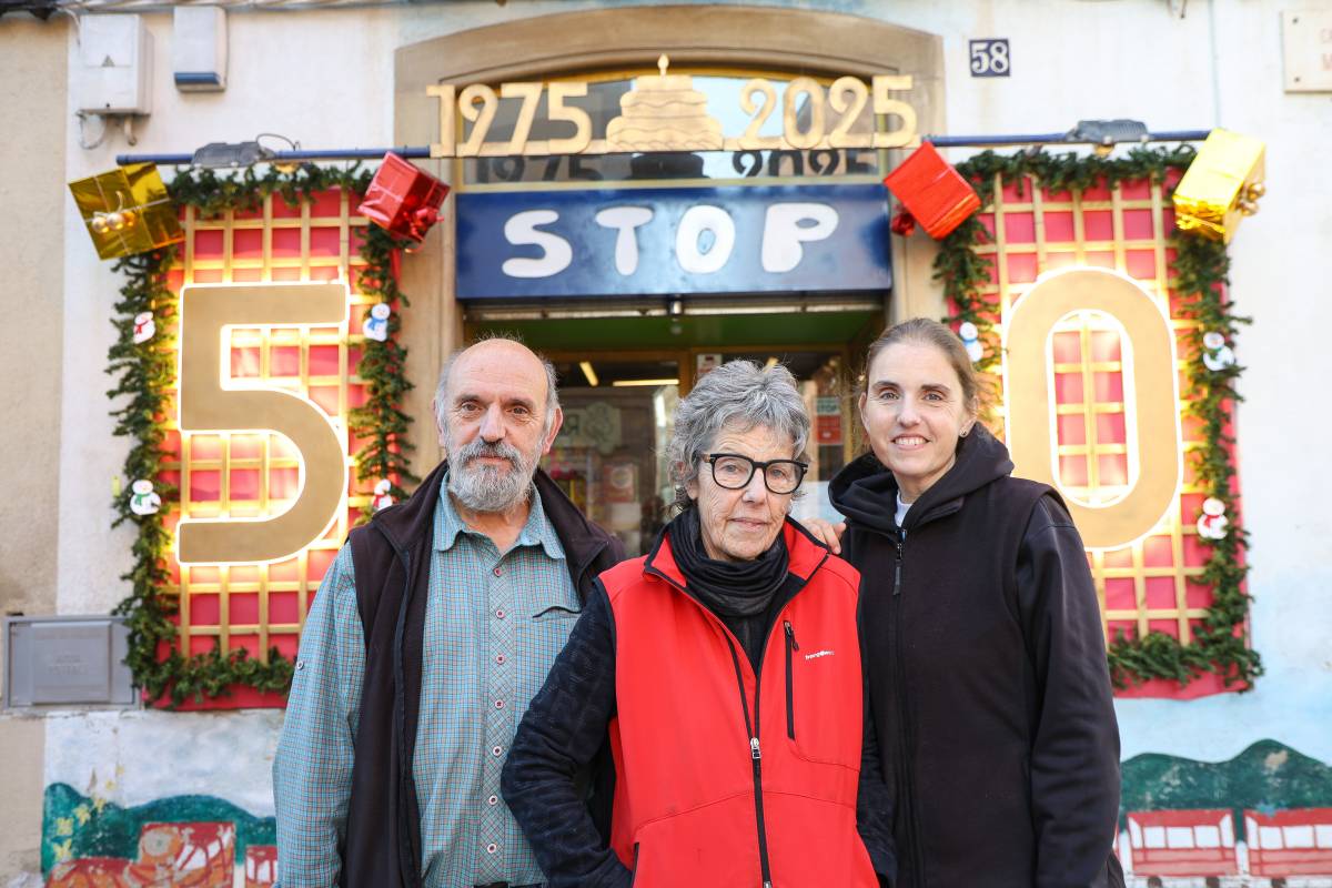 El Pepe, la Montse i la Txell, al capdavant de l`Stop de Castellar - Victor Castillo El Pepe, la Montse i la Txell, al capdavant de l`Stop de Castellar