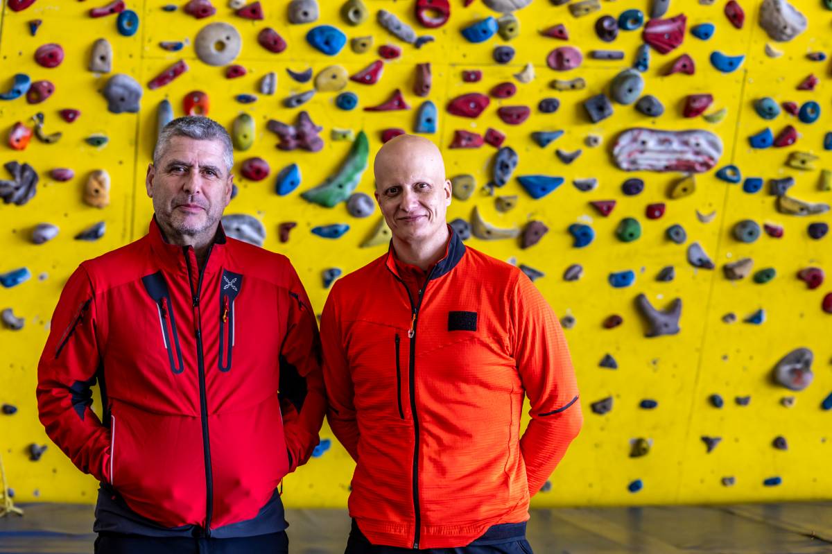 Joan Buxadé i Daniel Garcia, operaris de vol de l’helicòpter dels Bombers