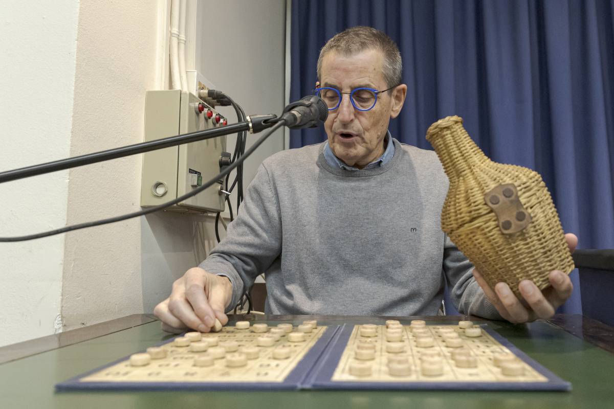 “He vist jugar en una cartilla amb números romans”