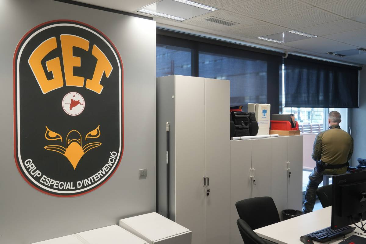 El cap del GEI dels Mossos sobre l'ús d'armes de foc en xarxes criminals: «L'amenaça cada vegada és més gran»