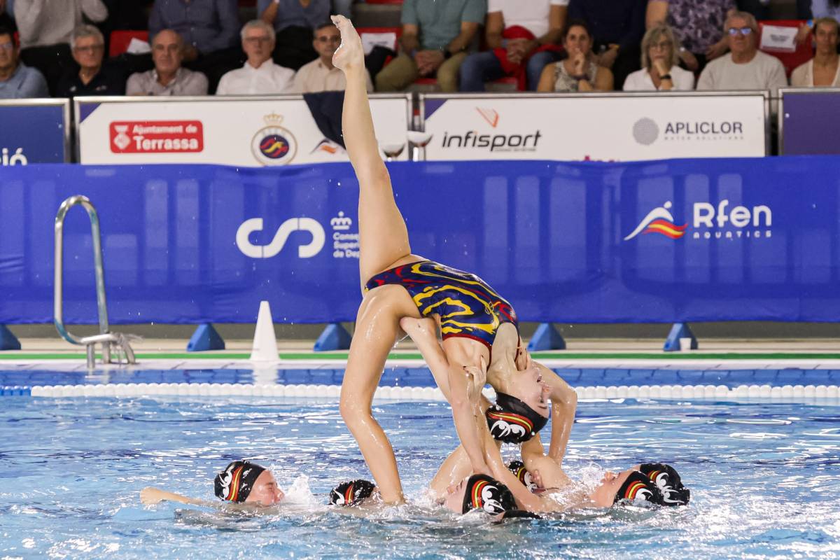 Actuació de l'equip espanyol de natació artística - Lluís Clotet