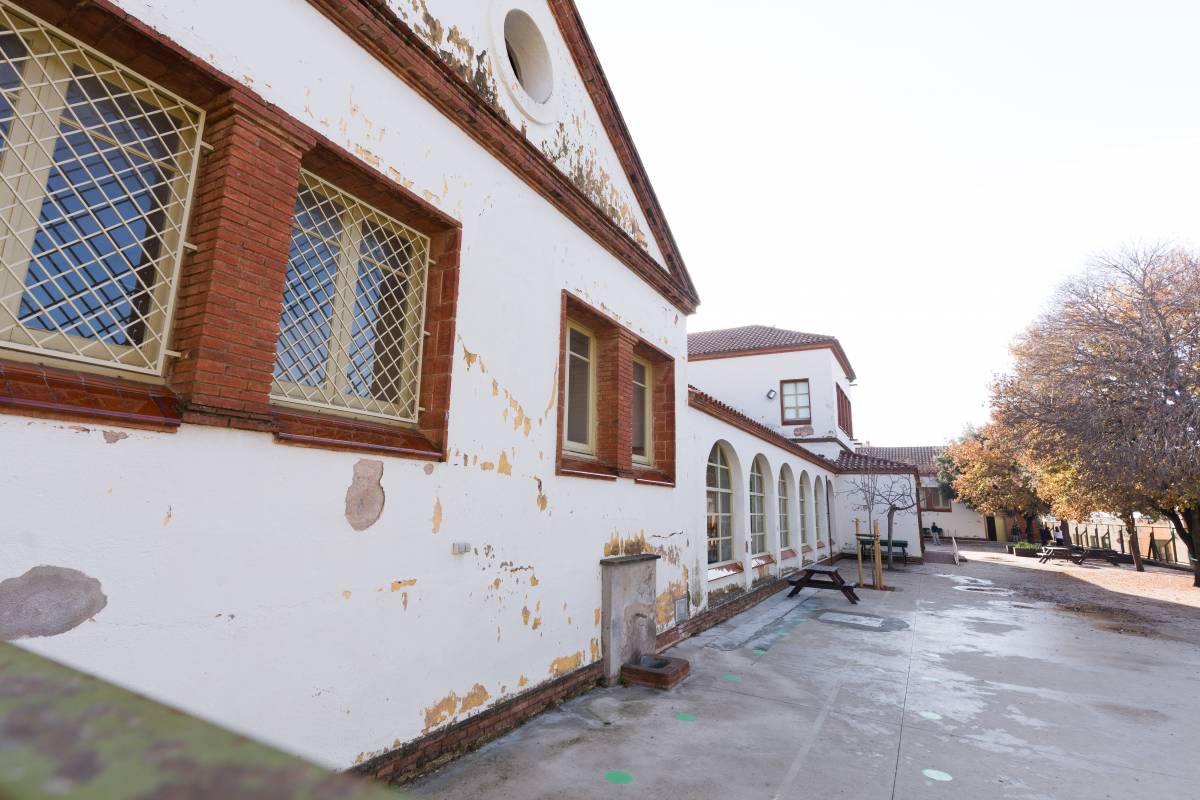 L`Escola Emili Carles-Tolrà de Castellar - David Chao L`Escola Emili Carles-Tolrà de Castellar