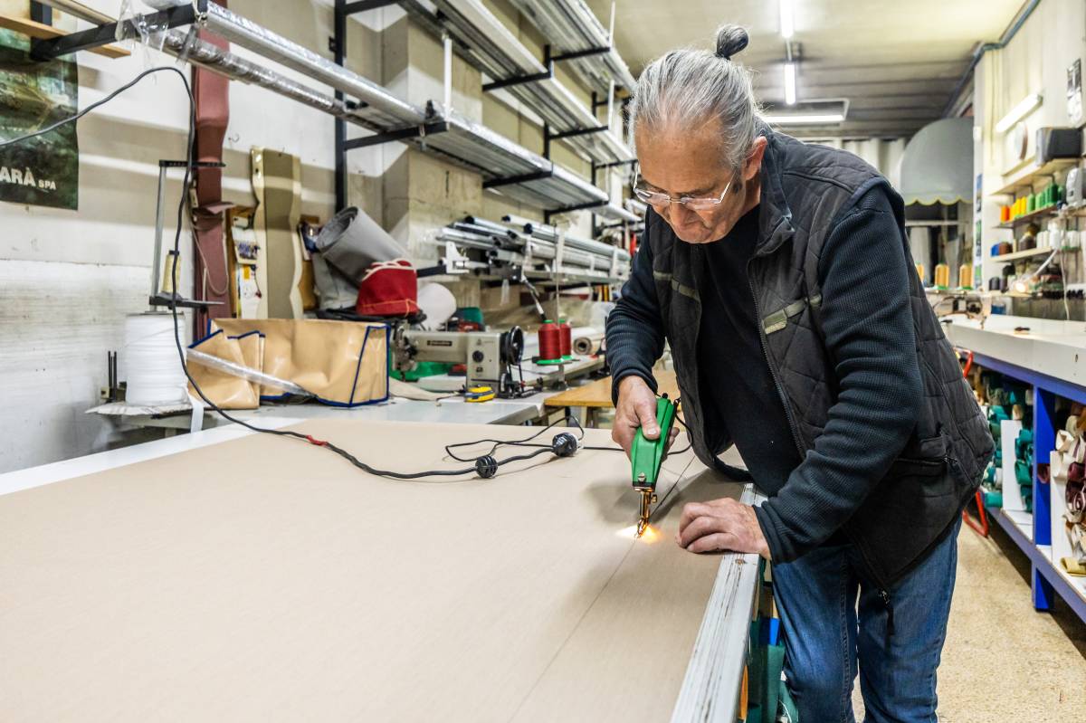 Josep Lluís Gávila, al seu taller - Juanma Peláez