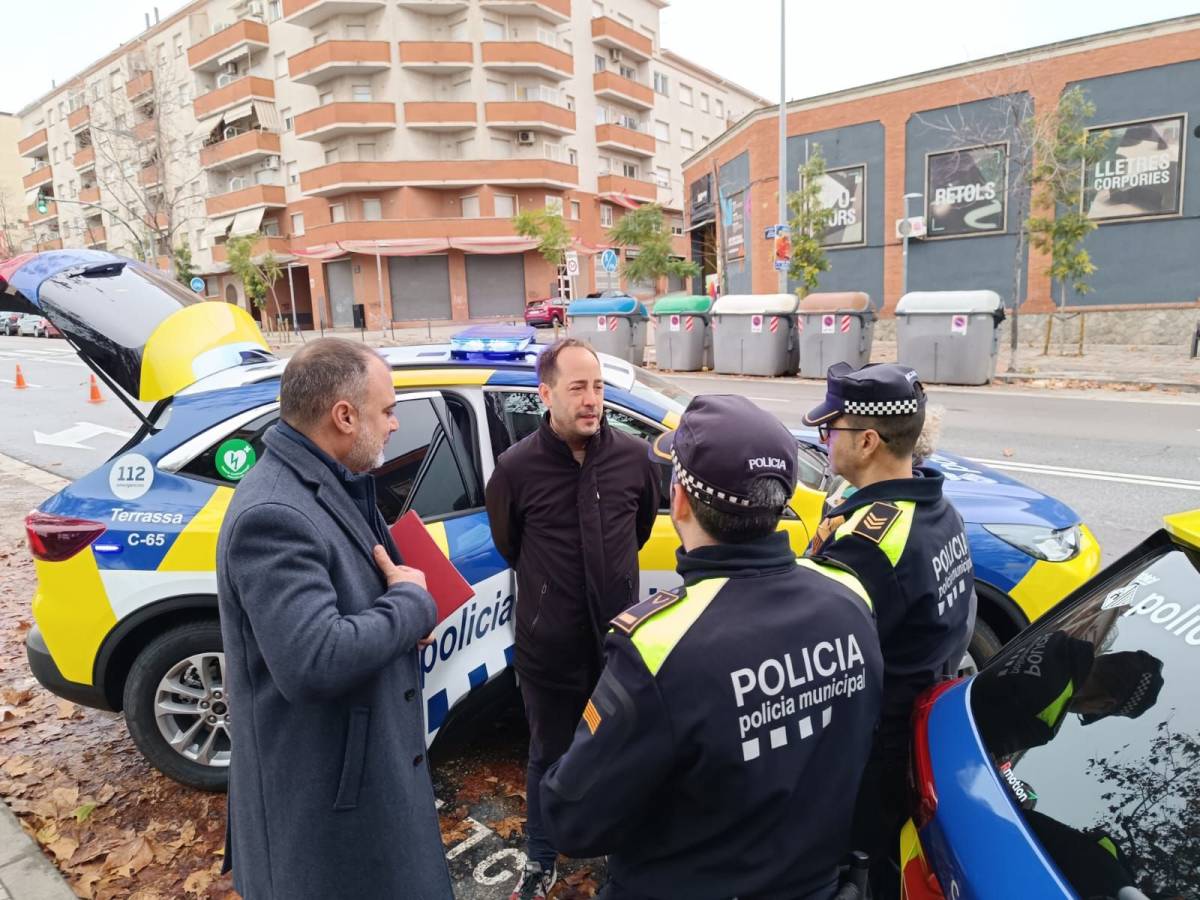 Jordi Ballart i Xavier Cardona han visitat aquest dilluns la prefectura del cos - Jordi Ballart i Xavier Cardona han visitat aquest dilluns la prefectura del cos