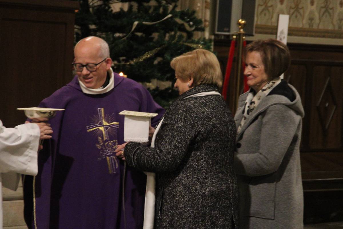 Els matrimonis van participar en la celebració  - Ramon Estany 
