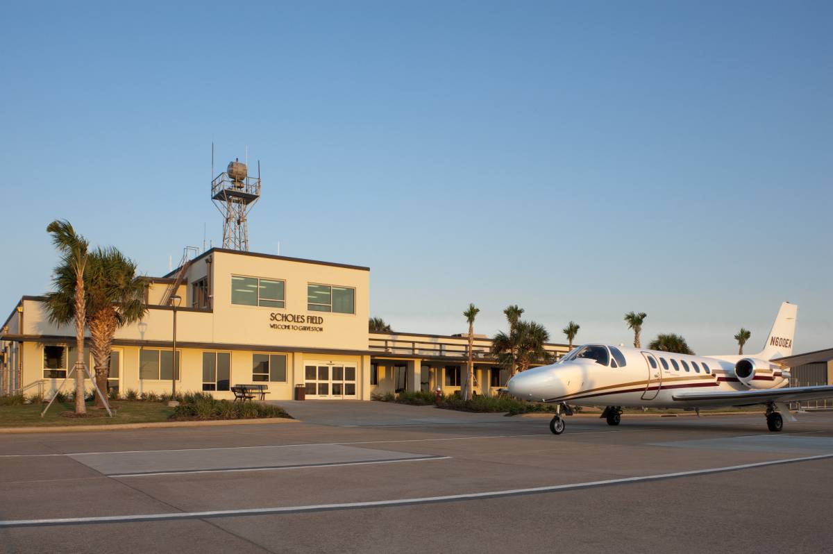 Cinc morts en l'accident d'un avió mexicà a Texas