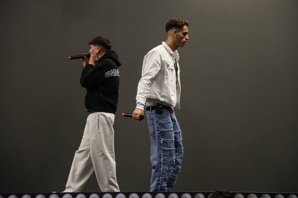 VÍDEO | 31 FAM obre les portes d'un assaig als alumnes de batxillerat artístic de l'IES Vallès