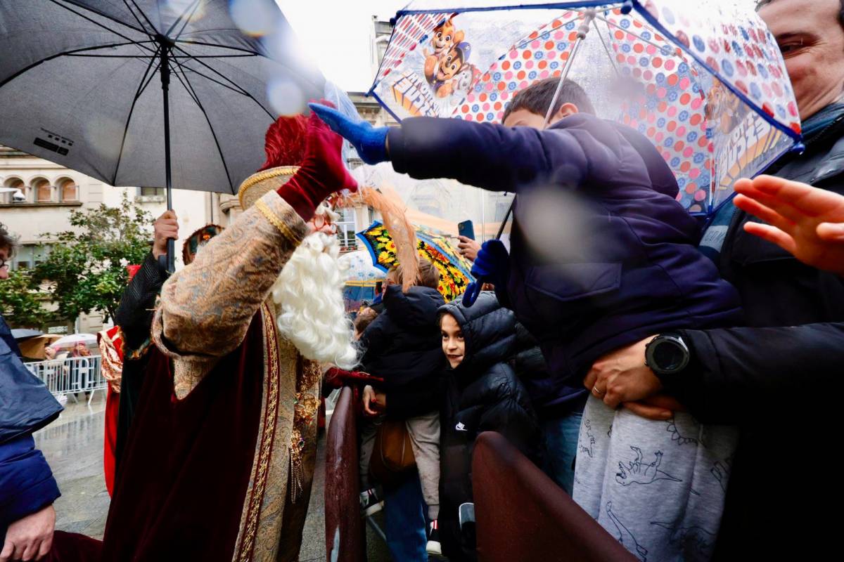 Sembla que ja arriben els Reis d'Orient... benvingut, Ambaixador!