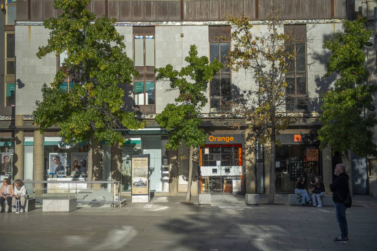 Plaça Vella - Alberto Tallón