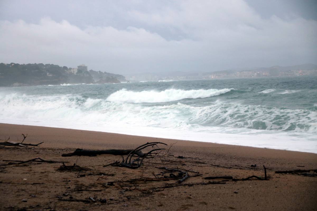 Protecció Civil demana precaució per la neu i la crescuda de rius per un temporal que deixa 900 trucades al 112