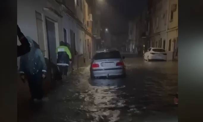 El temporal obliga a evacuar un poble a València: es manté l'alerta taronja per les pluges