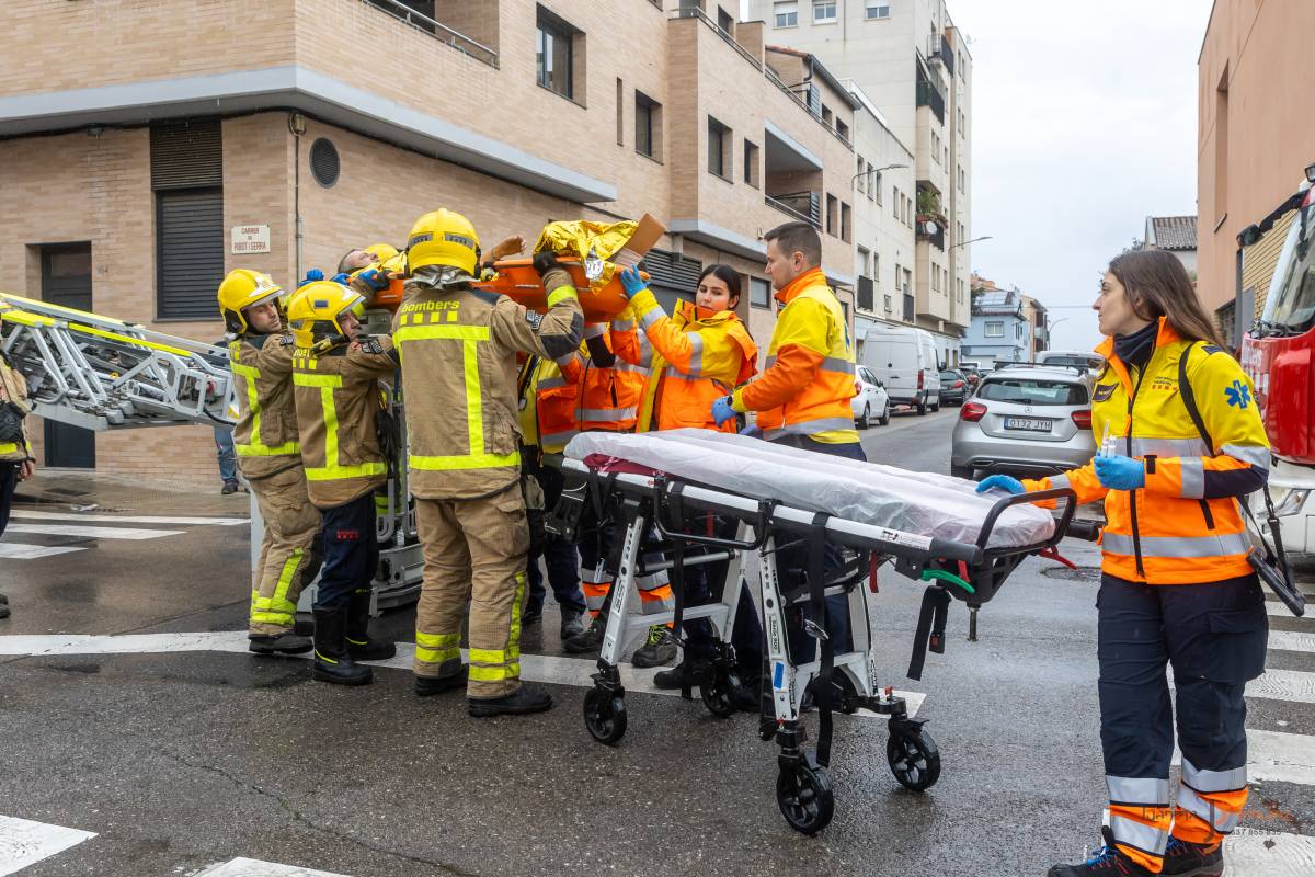 Rescat amb grua dels bombers