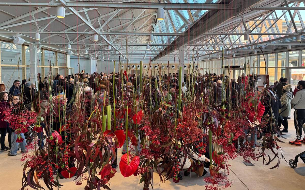 Moià inaugura Cal Comadran, el nou equipament cultural que recupera el llegat tèxtil