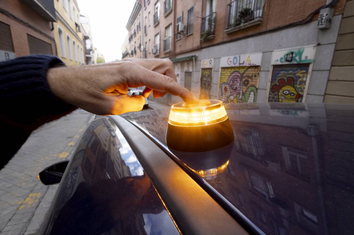 Alerten que la balisa V-16 és perillosa per a les persones que porten marcapassos