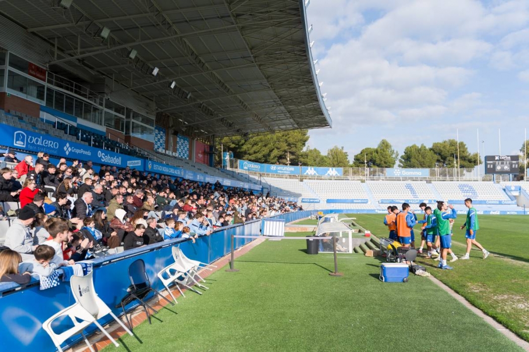 FOTOS | El CE Sabadell tanca l'any amb més de mig miler de persones a la Nova Creu Alta