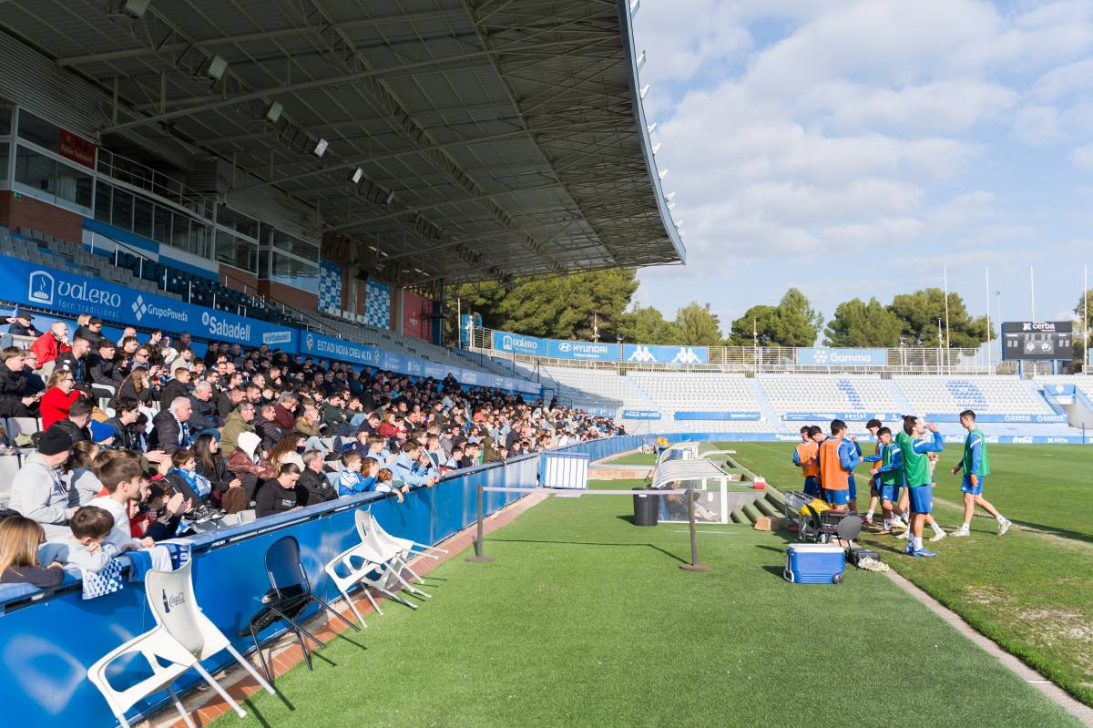 FOTOS | El CE Sabadell tanca l'any amb més de mig miler de persones a la Nova Creu Alta