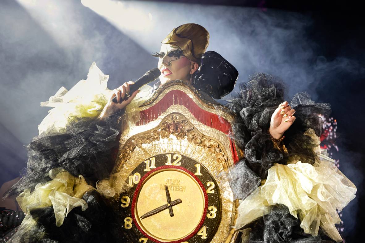 FOTOS | Aixi va ser la gran festa per rebre l'any a la plaça del Rector Homs