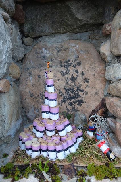 Pessebre dels castellers al camí de la roca de Canalda - Kanavita Pessebre dels castellers al camí de la roca de Canalda