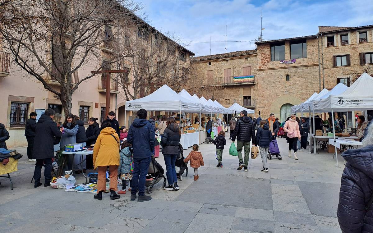 Santpedor enceta el 2026 amb la primera visita guiada i el Mercat de Proximitat