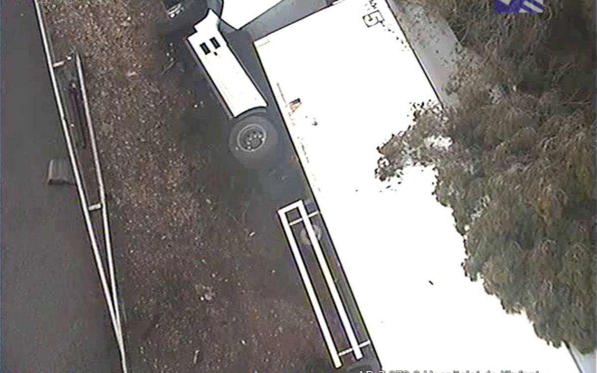  Un camió bolcat talla l’AP-7 a Cambrils, en sentit sud