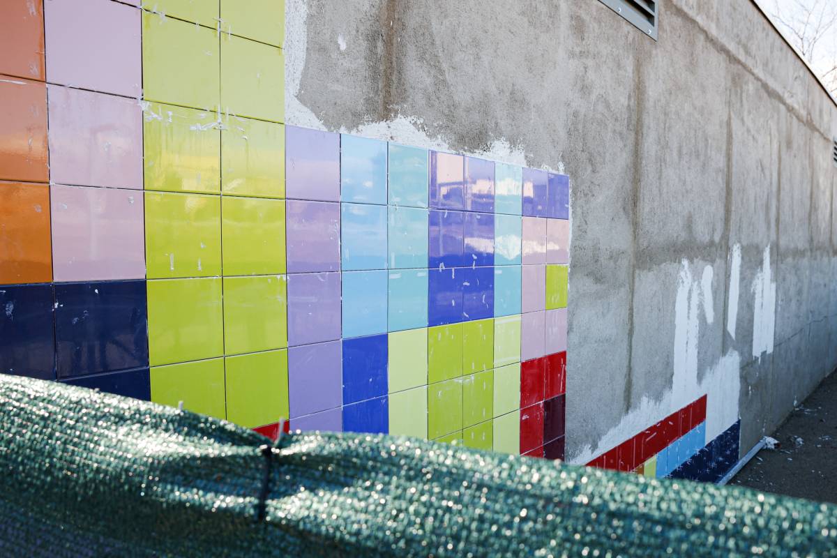 Fragment de la instal·lació a la biblioteca del districte 6 - Lluís Clotet Fragment de la instal·lació a la biblioteca del districte 6