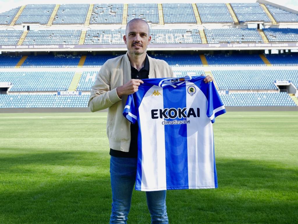 Company, en la seva presentació com a tècnic del conjunt alacantí - CEDIDA Company, en la seva presentació com a tècnic del conjunt alacantí