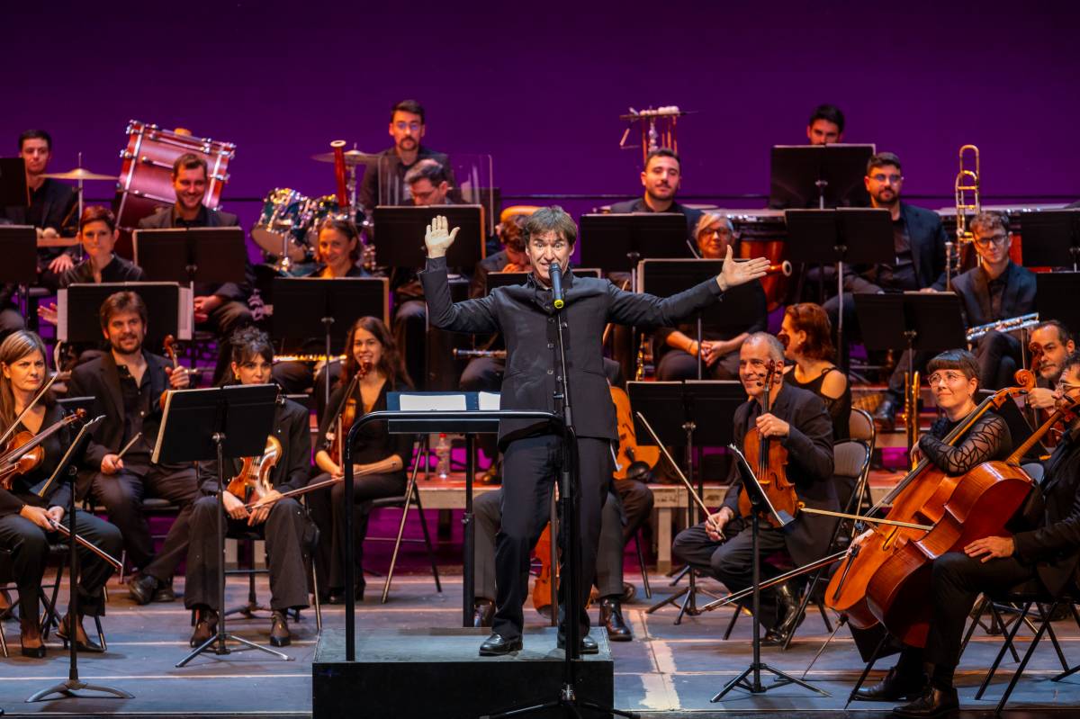 Valsos, memòria i ironia per començar l’any a la Faràndula