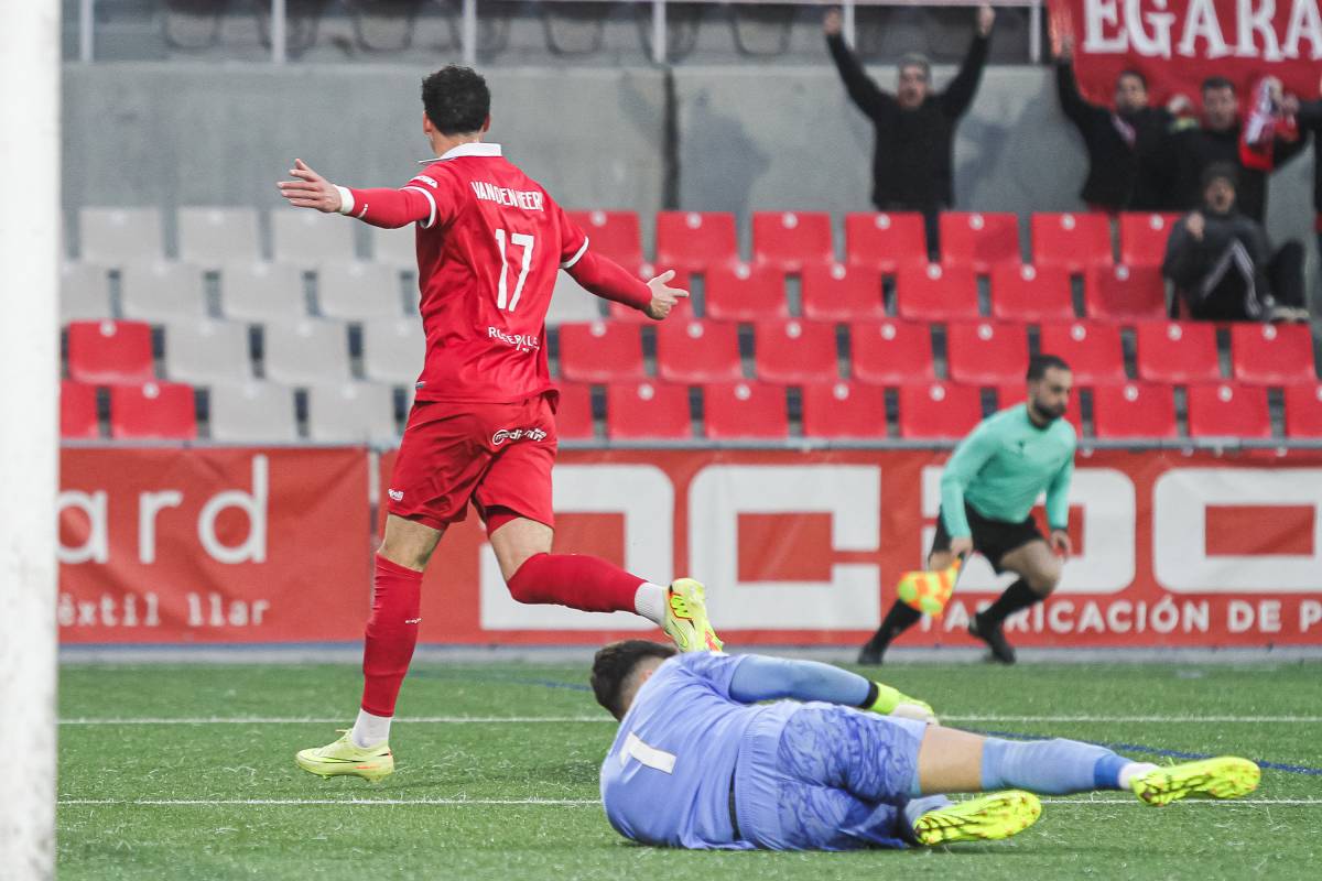 Un Terrassa FC molt solvent venç el Valencia Mestalla