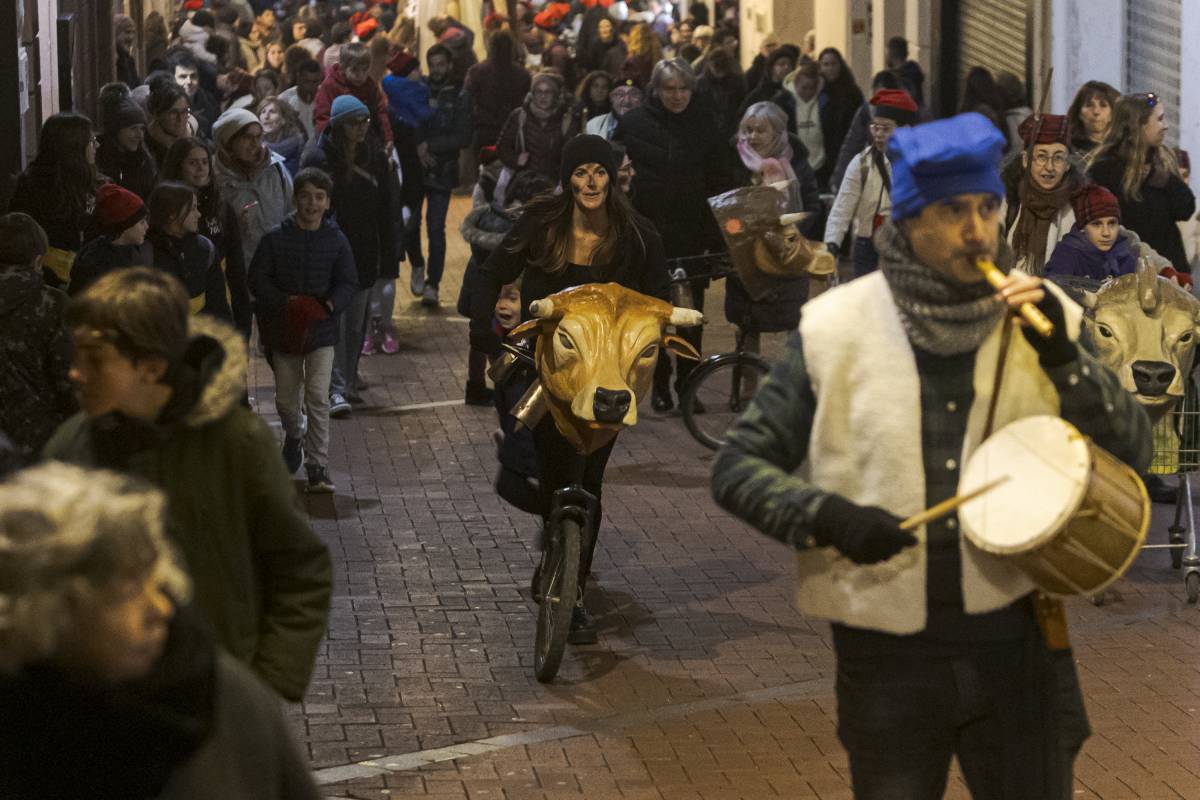 Terrassa ha celebrat la segona edició de la Baixada de les Vaques - Lluís Clotet Terrassa ha celebrat la segona edició de la Baixada de les Vaques