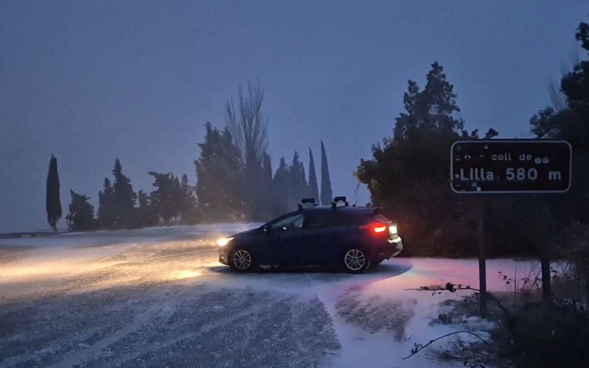 La nevada arriba al Camp de Tarragona i la neu es deixa veure en cotes molt baixes