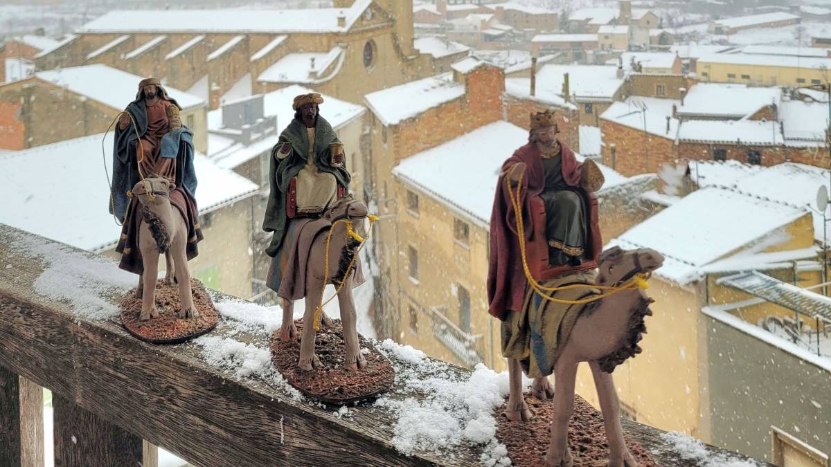 La neu emblanquina l'interior de Catalunya i localment arriba a cota 0