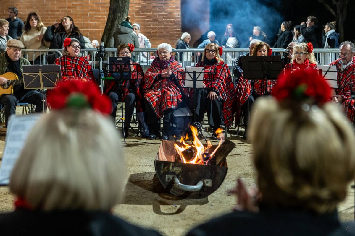 La celebració de la Zambomba i las migas populars al Poblenou de Sabadell - JUANMA PELÁEZ