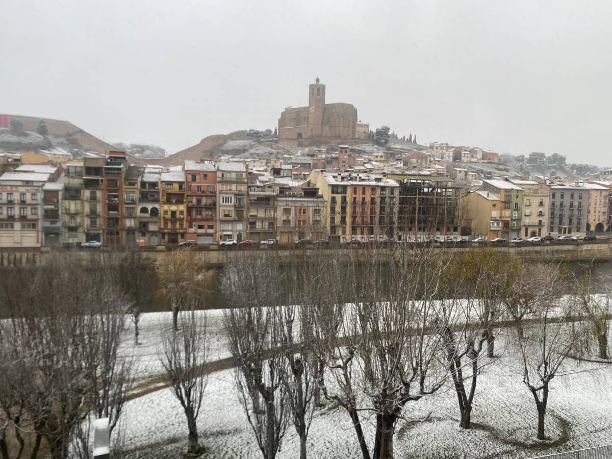 Paisatges de conte a la Noguera després d’una matinada de neu