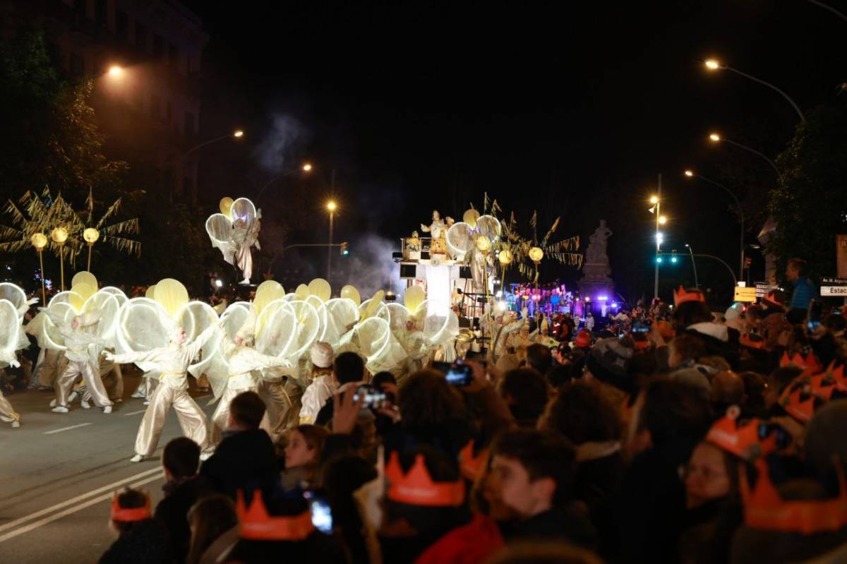 El fred no frena una cavalcada de Reis multitudinària