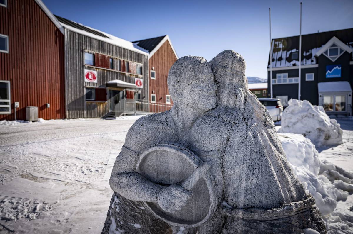 Trump no descarta l'ús de l'exèrcit per adquirir Groenlàndia tot i els avisos dels líders europeus de l'OTAN