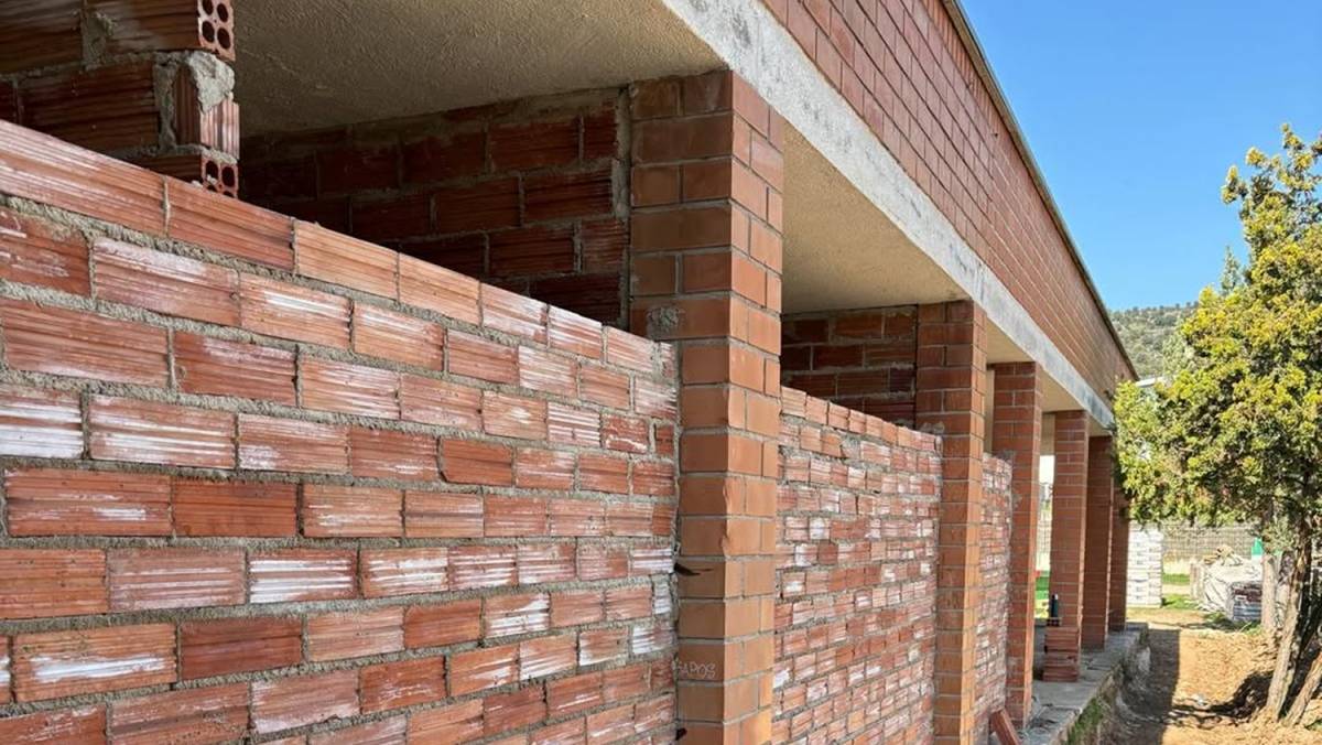 Les obres del pavelló de Puig-reig emprenen una nova etapa amb la cessió de l'adjudicatària