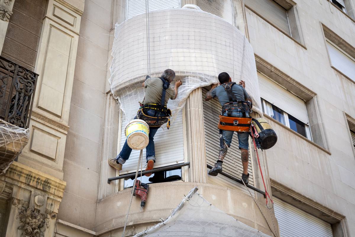 El govern espanyol vol apujar el salari mínim un 3,1% el 2026 sense tributació en l'IRPF