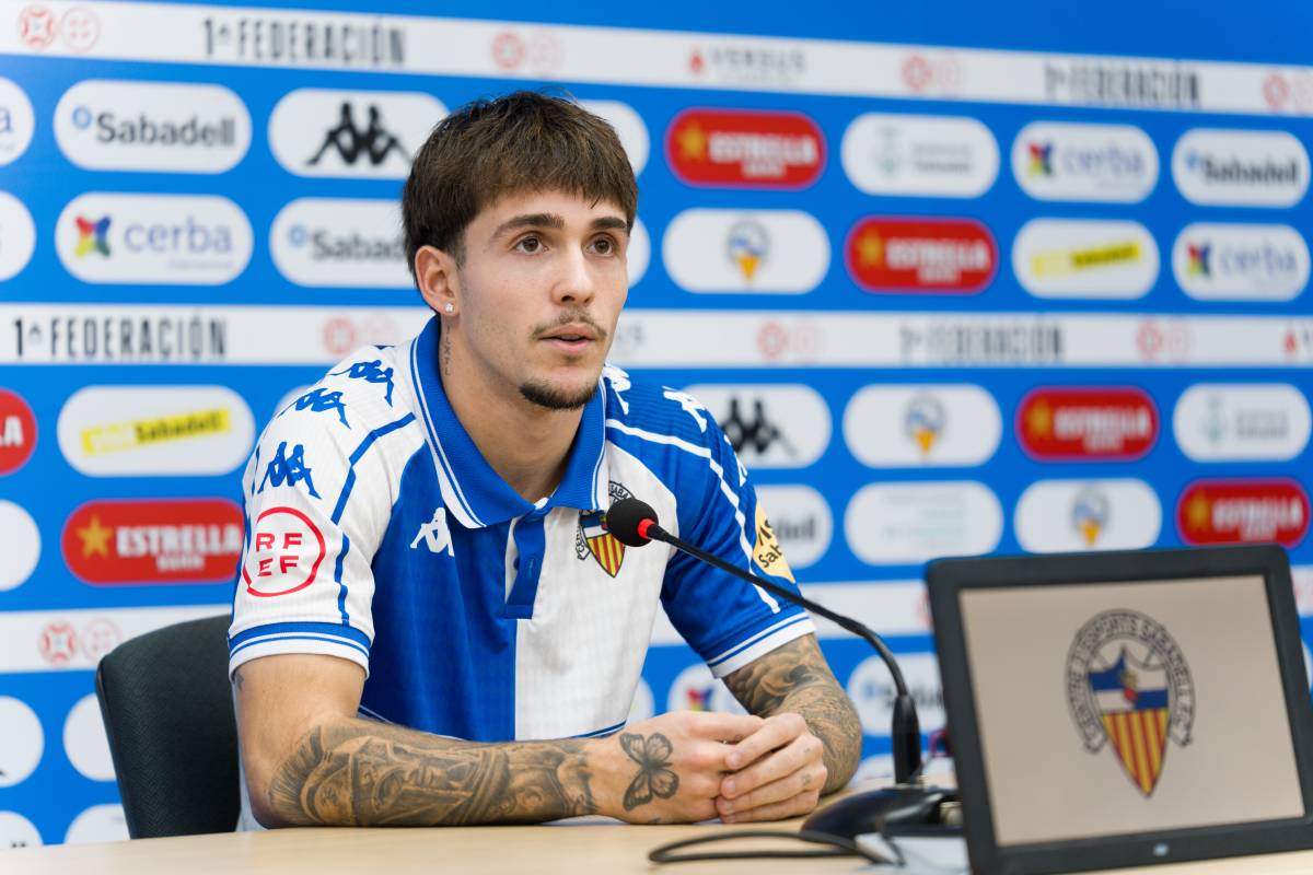 Moreno, a la roda de premsa de presentació - David Chao Moreno, a la roda de premsa de presentació