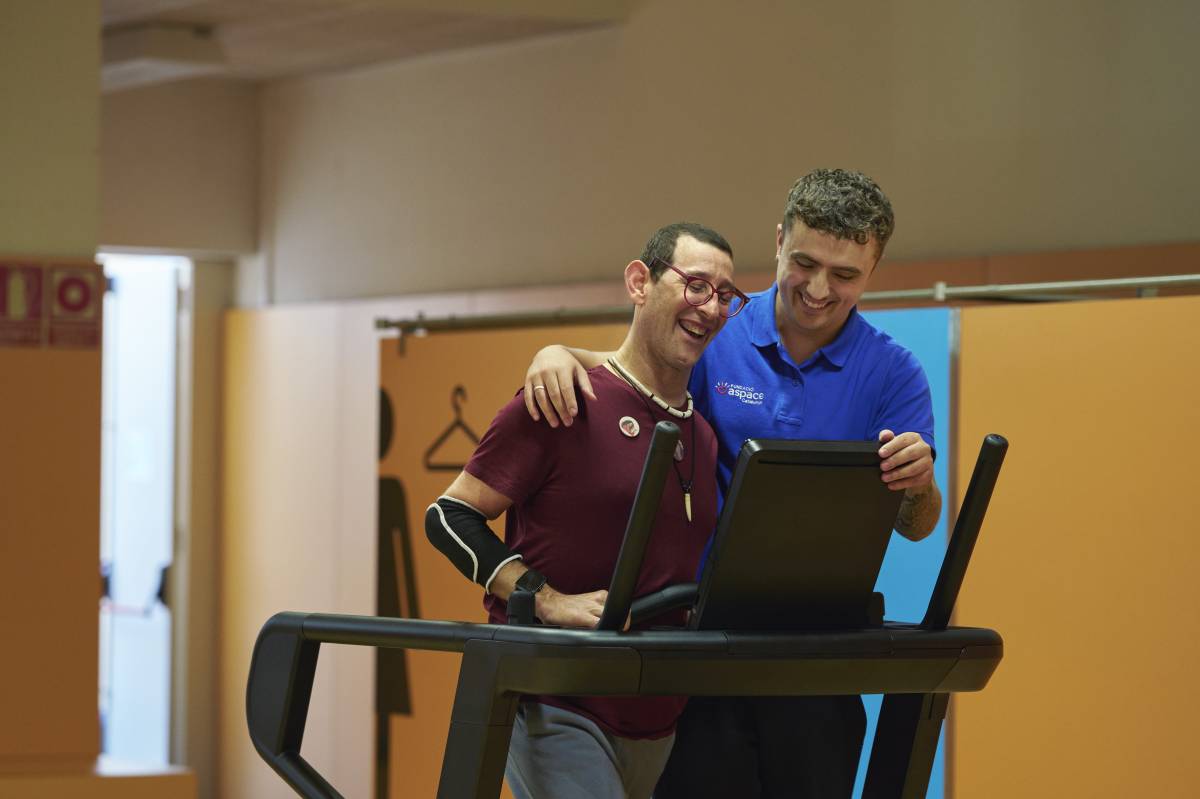 Per què ajuden els qui ajuden? La Fundació ”la Caixa” posa en valor l’acció social col·lectiva