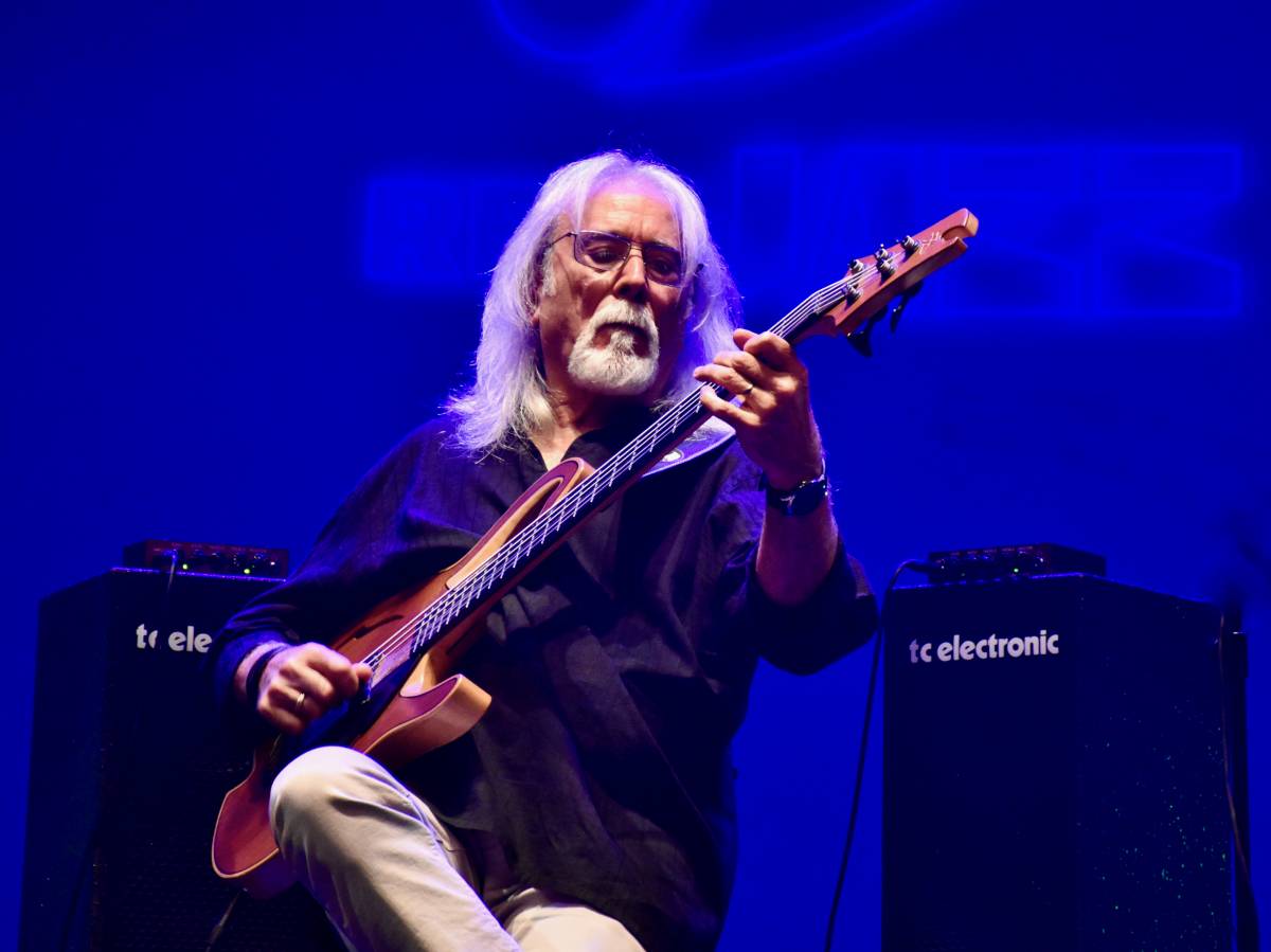 Bomba de jazz a Terrassa: venen Pastorius, Benavent i Dave Holland