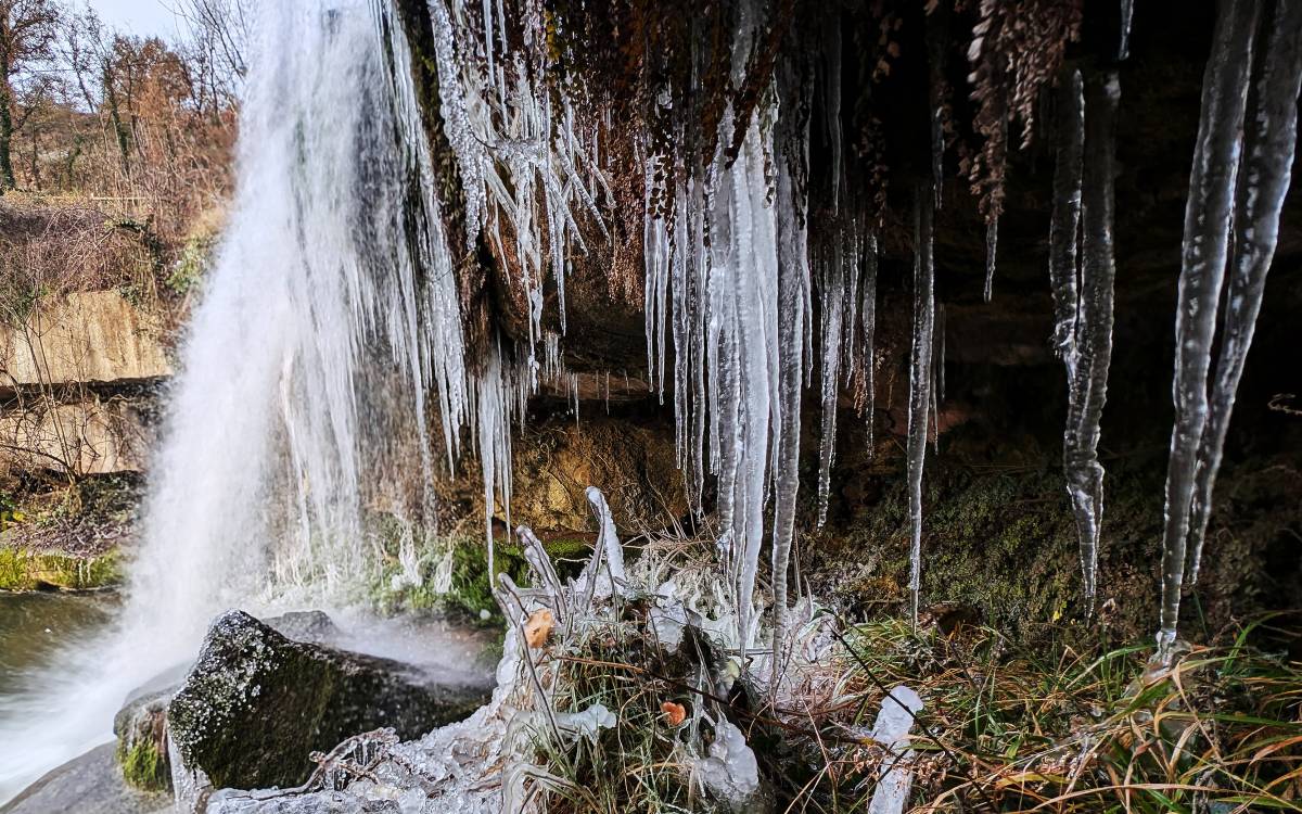 Un hivern com els d'abans: les millors imatges del fred, les glaçades i la neu a Osona i el Lluçanès